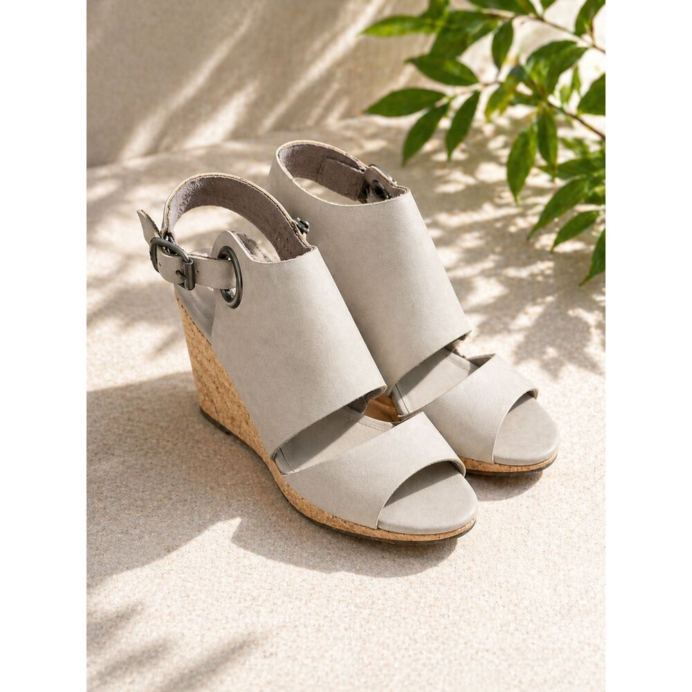 Michael Antonio Cork Wedge Sandals 6.5 NWOT Minimalist Neutral Platform